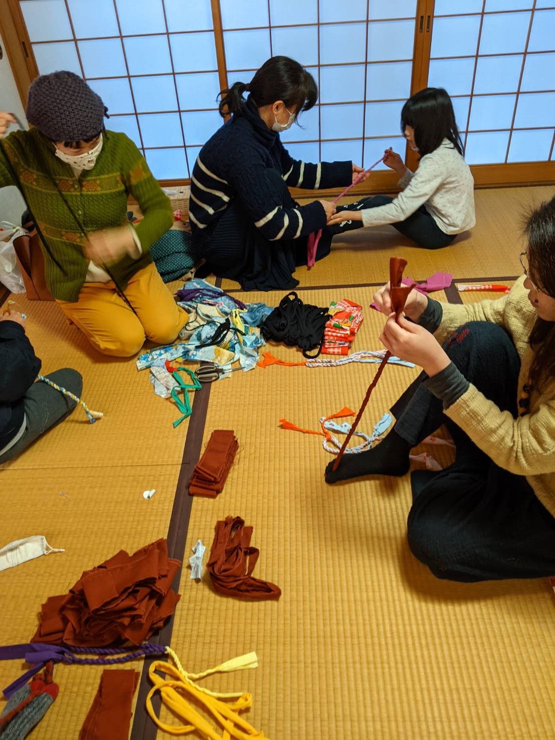 布草履編み体験